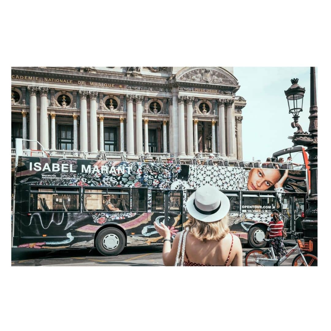 イザベルマランさんのインスタグラム写真 - (イザベルマランInstagram)「Isabel takes Paris!  #IsabelMarant Fall-Winter 19 campaign, shot by #JuergenTeller  Photo by @manonriffsbrugnera」7月27日 1時06分 - isabelmarant