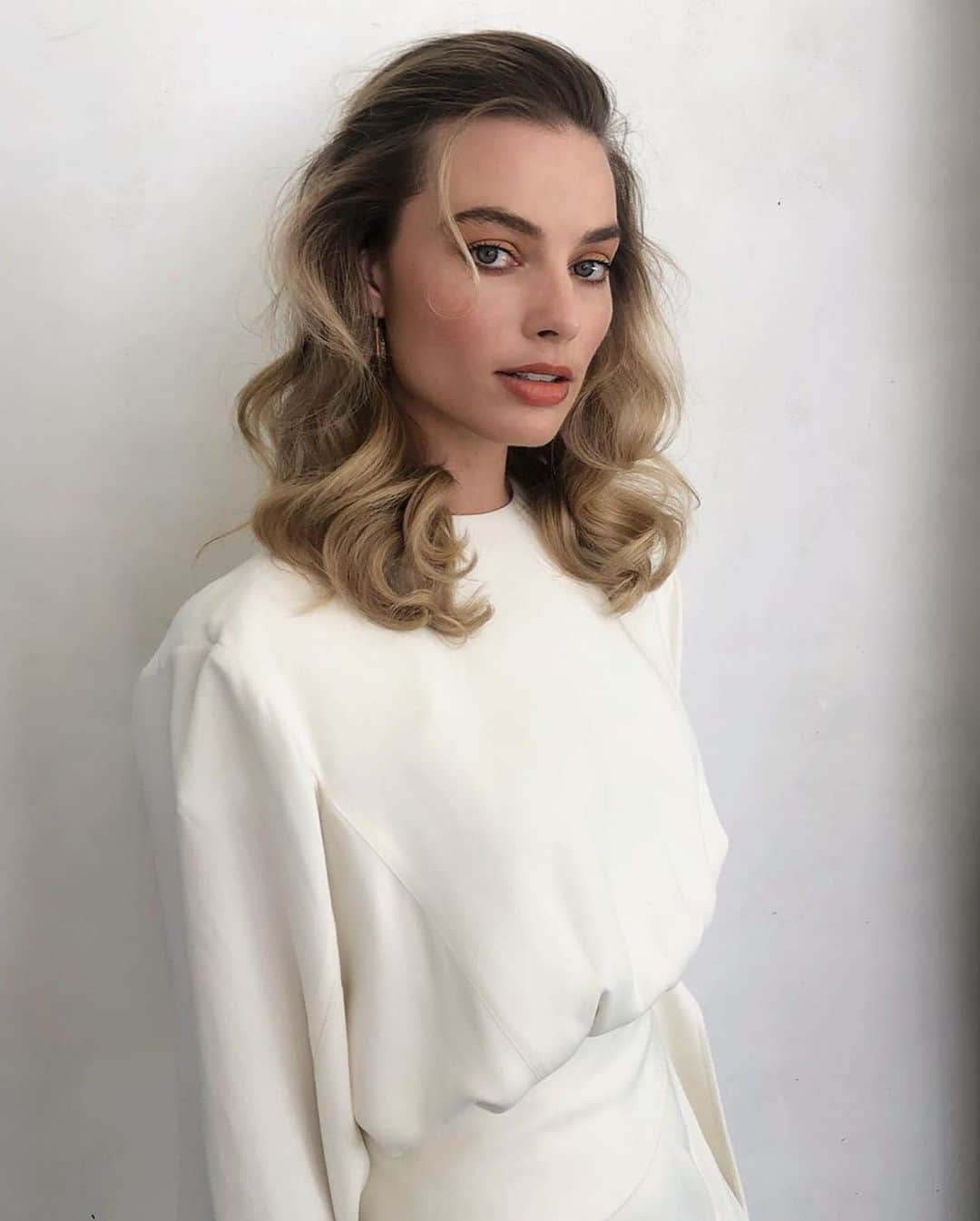 Fashion Weekさんのインスタグラム写真 - (Fashion WeekInstagram)「We are big fans of @margotrobbie's dreamy '70s looks for her press tour for her new film @onceinhollywood. 💖 Swipe to see #MargotRobbie's best looks so far. Styled by @kateyoung and hair by @brycescarlett represented by @thewallgroup. Makeup look created by @patidubroff. 📸c/o @gettyimages and @patidubroff」7月27日 1時26分 - fashionweek