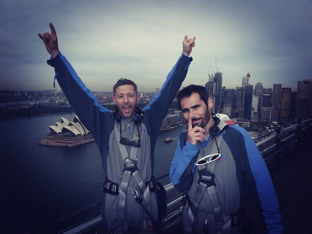 トミー・コールドウェルのインスタグラム：「Kevin and I are getting the full spectrum of stereotypical Austrailian tourist experiences on our whirlwind country wide tour. I’ve been wanting to visit these places  for ages and they certainly are not disappointing. It doesn’t hurt that the locals are likely warmest and most good humored in the world. And the climbing is off the hook too. Thanks @adventure.entertainment for putting on a great tour!」