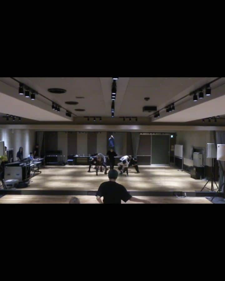 テミンのインスタグラム：「#Famous」