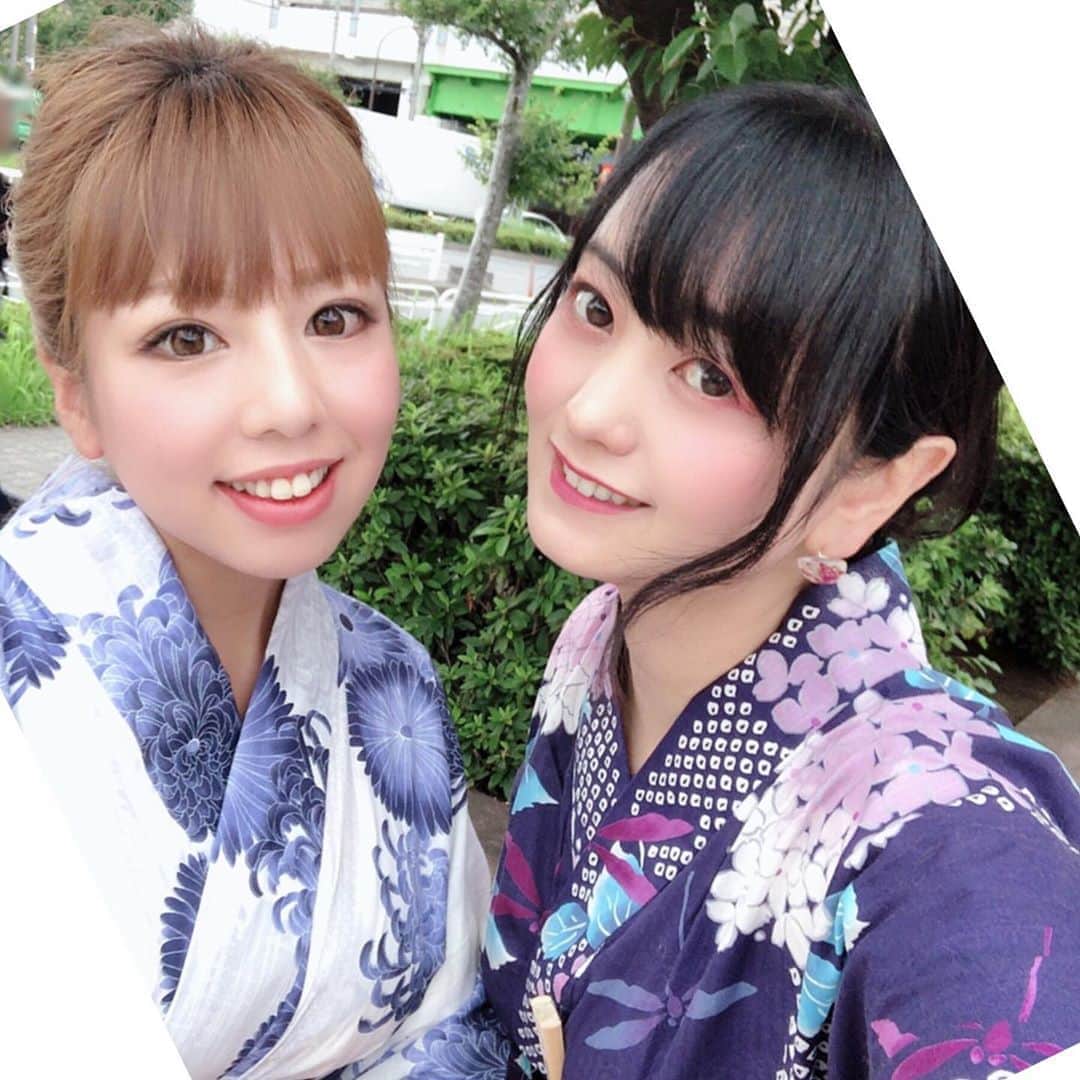 脊山麻理子さんのインスタグラム写真 - (脊山麻理子Instagram)「先週末は東京でみおりんと屋形船に乗ったよ♡ちょうどSTAR ISLANDの花火が観られましたよ(=^ェ^=)お気に入りの紺色の浴衣が屋形船で貰った扇子とぴったりで嬉しかった♡今年はあと何回浴衣着られるかな♡ #屋形船 #STARISLAND #花火 #浴衣 #浴衣女子 #夏祭り #もんじゃ屋形船 #オレンジのアイシャドウに変えたよ」7月27日 12時45分 - mariko_seyama_milkpon
