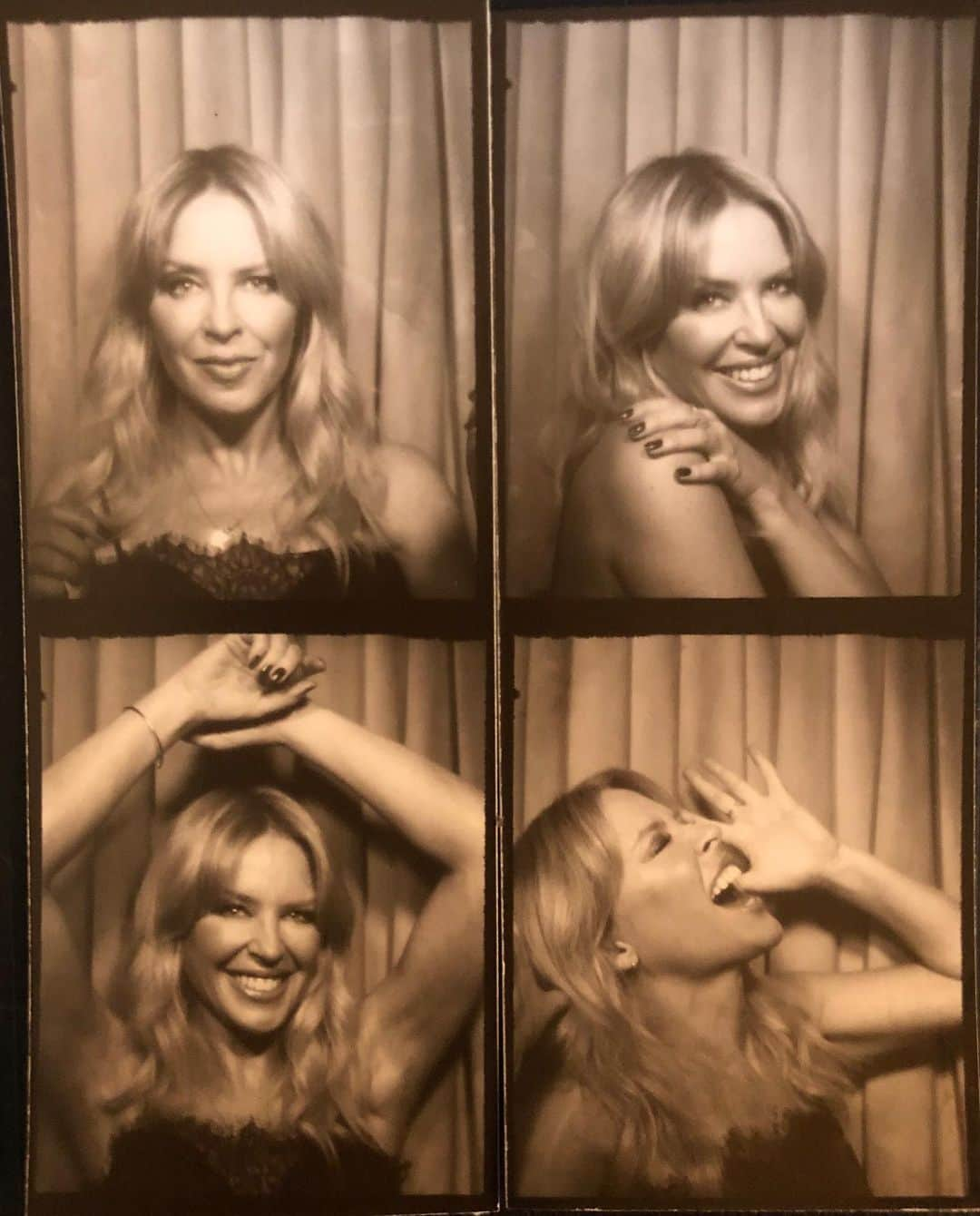 カイリー・ミノーグさんのインスタグラム写真 - (カイリー・ミノーグInstagram)「The Photobooth here at the secret venue for @magicfm is TOTALLY worth visiting! 📸」7月27日 3時50分 - kylieminogue