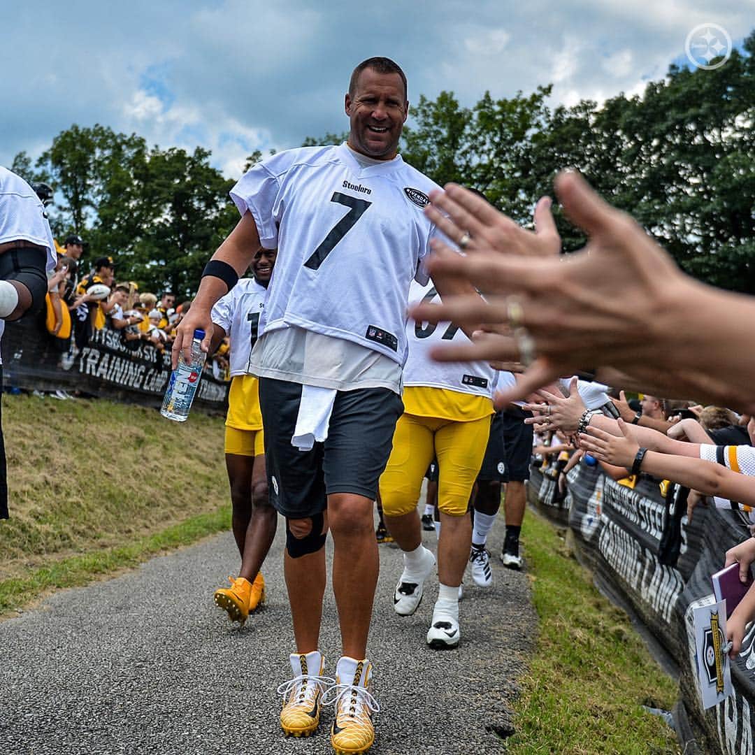 ピッツバーグ・スティーラーズさんのインスタグラム写真 - (ピッツバーグ・スティーラーズInstagram)「It's good to be back 😊 #SteelersCamp」7月27日 4時30分 - steelers