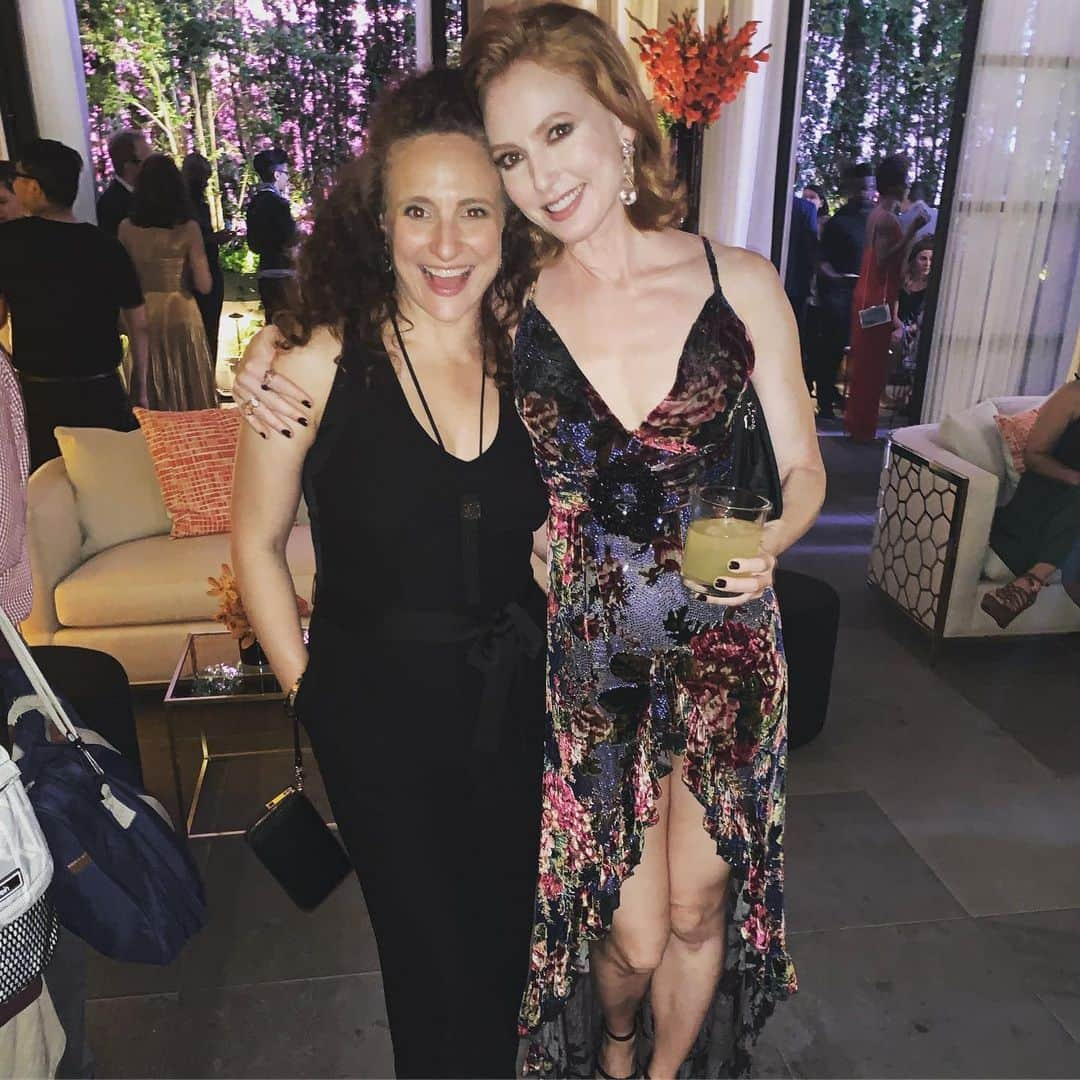 アリシア・ウィットさんのインスタグラム写真 - (アリシア・ウィットInstagram)「i’m not sure i can express how much it meant to me to be at the @oitnb final season premiere last night. to have the honor of being a small part of such an iconic show will always be something i’m hugely proud of. stepping into a long-running and extraordinary show like this is strange because yes - it’s a family that you’re not really a part of. and yet it really was a great experience thanks to the phenomenal people behind it. grateful to @jen_euston for asking me to make a self tape, grateful to @elizaann360 for making it with me, grateful to @ijnej and the whole team for inviting me to play Zelda. last night at the premiere it was announced that in honor of this show and the work they’ve done in shining a light on the prison experience, particularly what that means for women - they’ve created the Poussey Washington Fund to raise money which will go directly to ten organizations that are helping those in need. what a way to honor this show long after its final season has been seen! link: crowdwise.com/pwf 🧡 and now you get to watch the final season! up on @netflix now. can’t wait to hear what you think!! a huge thank you to my glam squad from last night. y’all know i didn’t wake up looking like this! @cat_pope22 for pulling together my look; @kimbower makeup and @coreytuttlehair on the hairs. dress by @raisavanessa • earrings @irenelummertzjewelry • stone rings (which i soooo fell in love with!) @foxandstone • vegan clutch @haydenlasher • #orangeisthenewblack #orangeforever #oitnbseason7」7月27日 4時56分 - aliciawitty