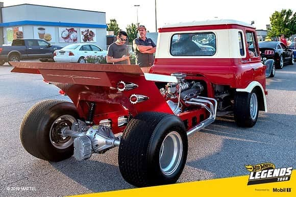 Hot Wheelsさんのインスタグラム写真 - (Hot WheelsInstagram)「If you build it, they will come! At least that’s what car restoration expert Calvin Lutz was thinking as he drove to Iowa to purchase an International Harvester cab he found online. After letting it sit in his yard for years, Calvin dusted off the truck, and built this beauty in only 3 months, and sure enough all the compliments came! Nicknamed the “Hot Wheels” truck amongst family and friends, this stunning 1969 International Harvester is one step closer to OFFICIALLY claiming its title as a true #hotwheels! 🔥🚚 Congratulations, Calvin!  Next stop: St. Louis, MO! . . . . #InternationalHarvester #HotWheelsLegends #CustomCars #CarsofIG」7月27日 5時19分 - hotwheelsofficial