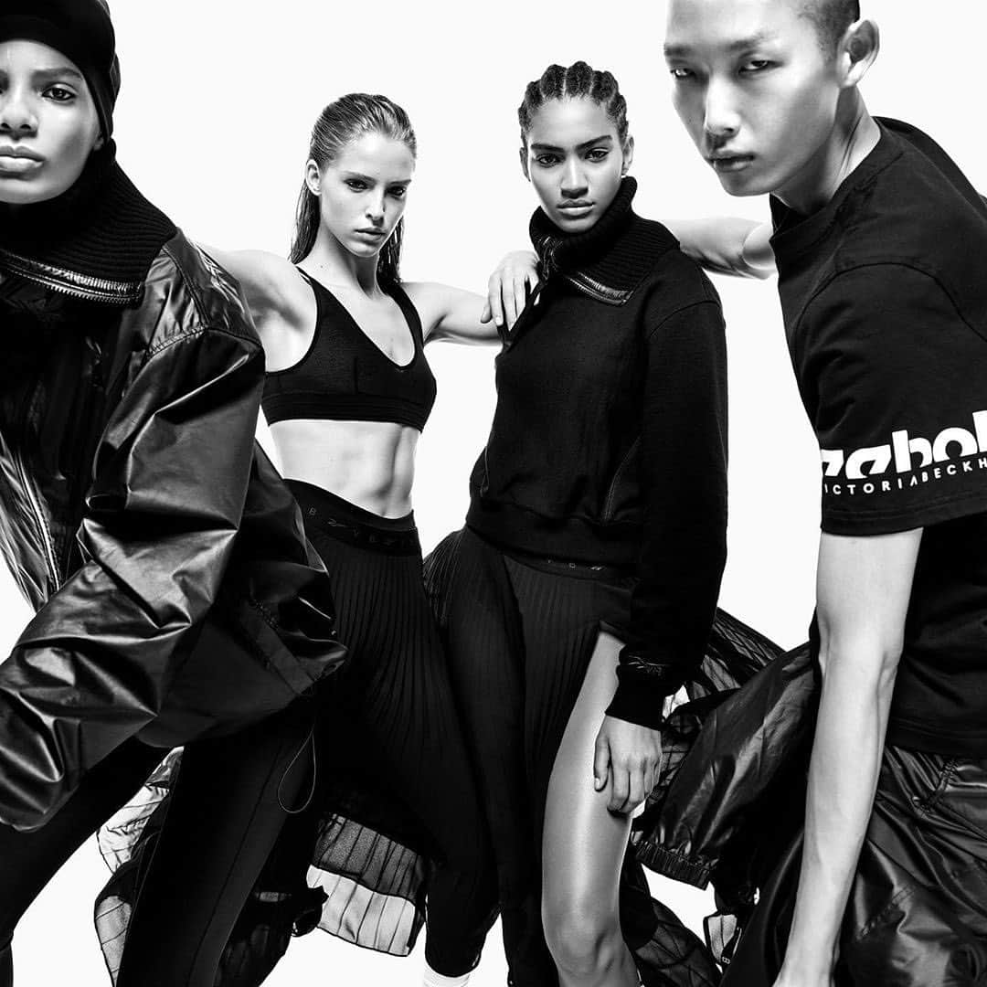 アビー・チャンピオンのインスタグラム：「@reebok x @victoriabeckham」