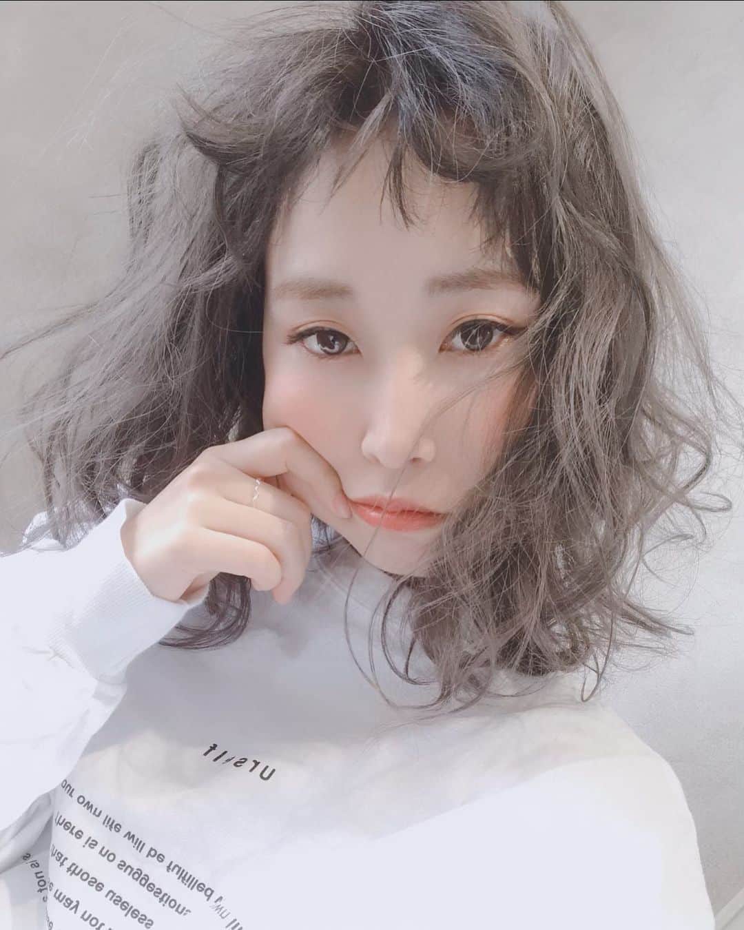 のインスタグラム：「ちょっと前の🐽 . #撮影 #サロンモデル #ハイトーン」