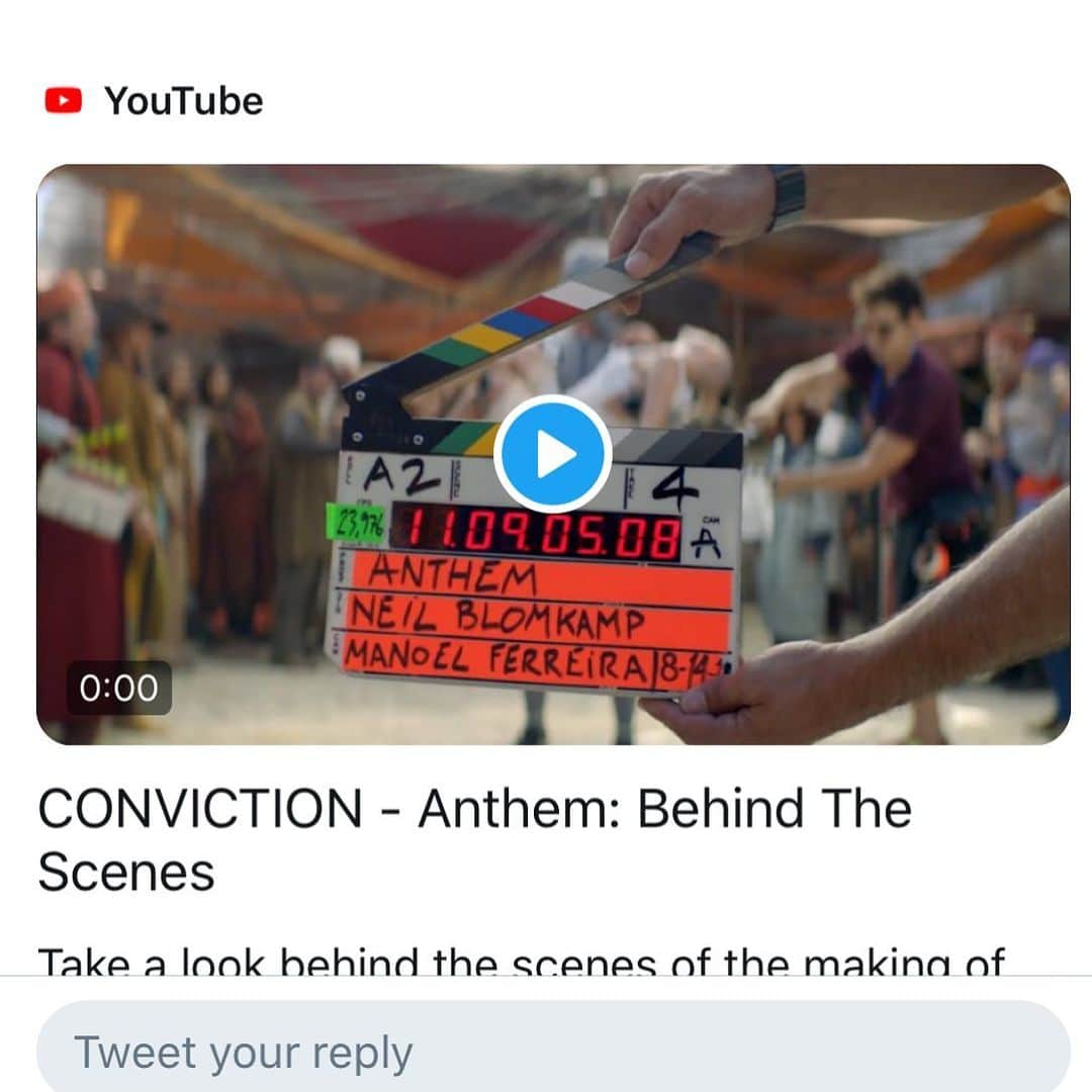 ニール・ブロムカンプのインスタグラム：「YouTube」