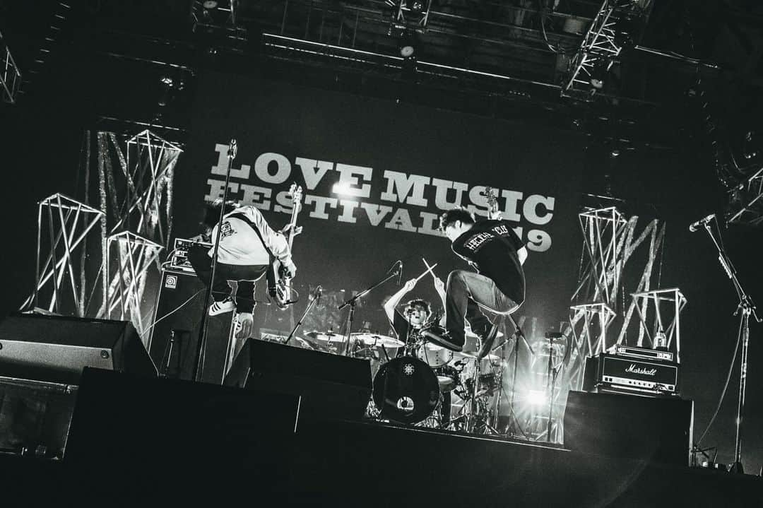 フジテレビ「Love music」のインスタグラム