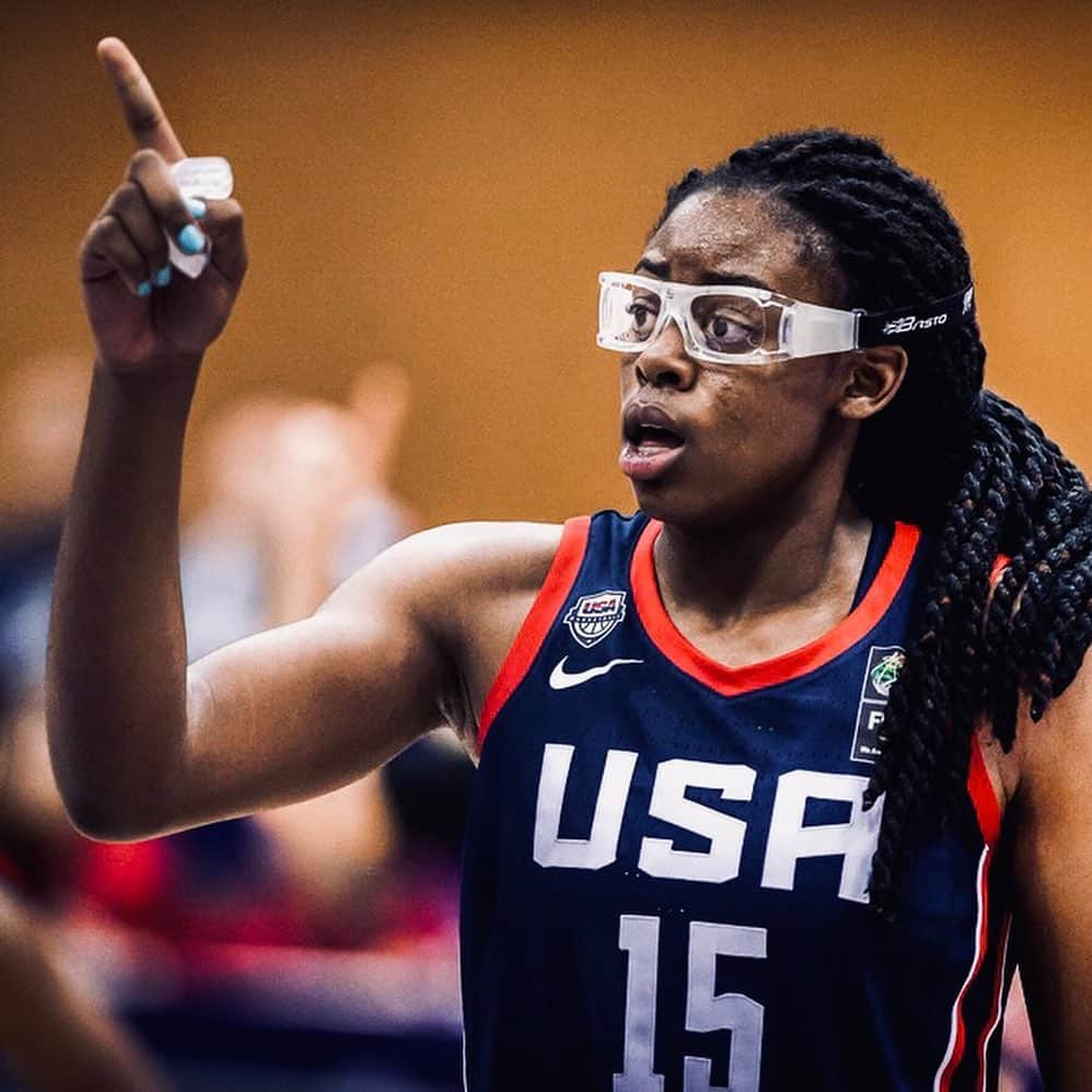 USA Basketballさんのインスタグラム写真 - (USA BasketballInstagram)「Dominant. 💪 The USA U19 Women outscored Canada 50-16 in the opening half to cruise to a 81-46 win in Thailand. Next up - semis vs Belgium.」7月27日 7時45分 - usabasketball