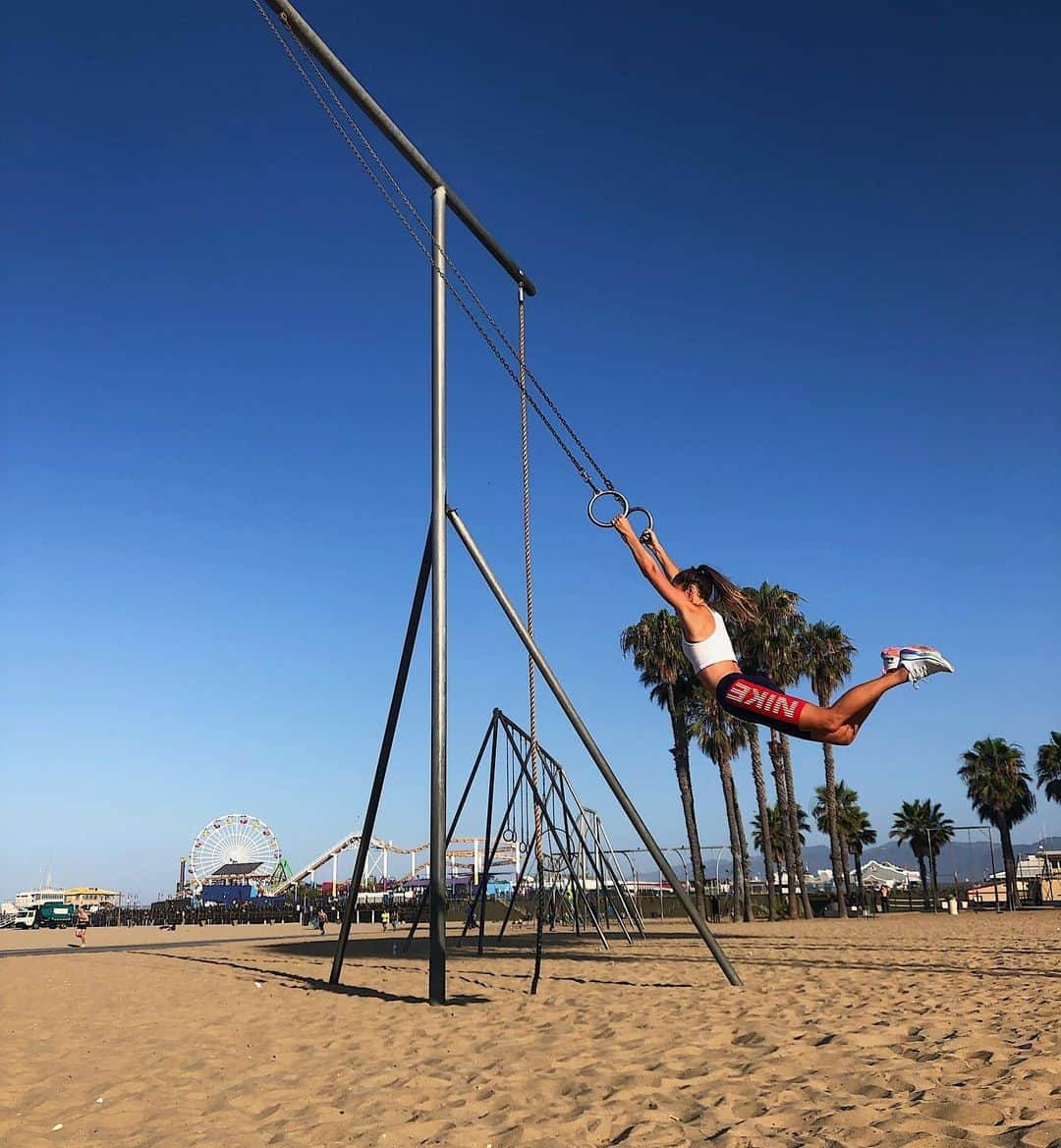 Kirsty Godsoさんのインスタグラム写真 - (Kirsty GodsoInstagram)「Swings n Tings 🧚🏽‍♀️🔥⚡️✨ #nikejoyride」7月27日 7時38分 - kirstygodso