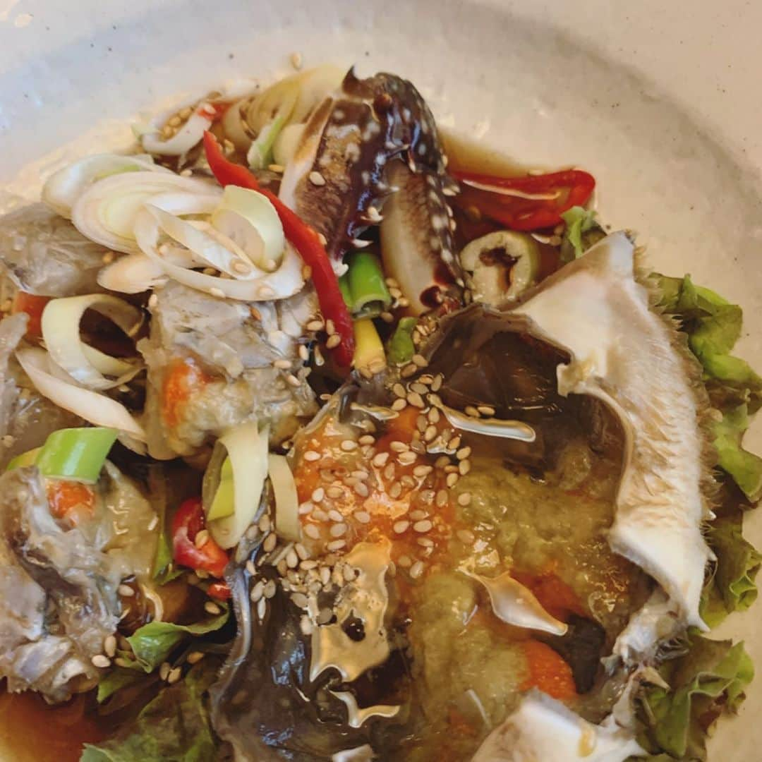 大桃美代子さんのインスタグラム写真 - (大桃美代子Instagram)「九節板、クジョルパン  韓定食で欠かせない一品。  明洞亭さんのコースは、どれだけ出てくるのか〜〜？というほどの品数。  宮廷料理は、一人では無理なので、  知り合いと一緒にいただきました。  韓国のお祝い膳をたのしめる。  詳しくは7／27日のブログに。  プロフィールから飛んでくださいね。  #韓国＃韓定食#明洞#明洞グルメ#ソウルグルメ#一人旅#韓国撮ってみた#韓国旅行#funtotrip #タビジョ#韓国旅#韓国グルメ#明洞亭#韓国撮ってみた#jalで世界まんぷく旅」7月27日 8時00分 - miyoko_omomo