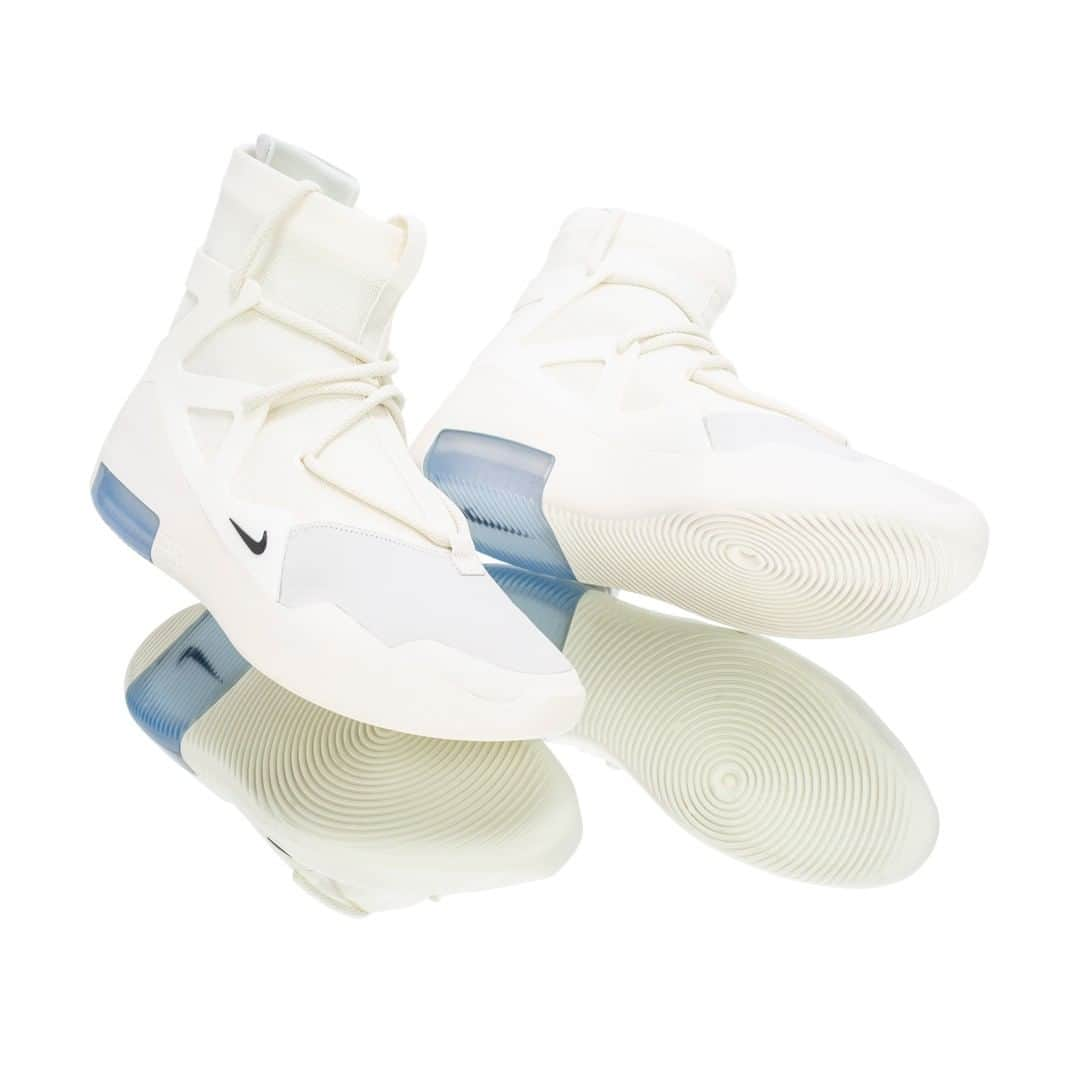 Flight Clubさんのインスタグラム写真 - (Flight ClubInstagram)「Expanding the luxury-athletic fusion, the Nike Air Fear of God 1 "Sail" brings a neutral flavor to the lineup.」7月27日 8時15分 - flightclub