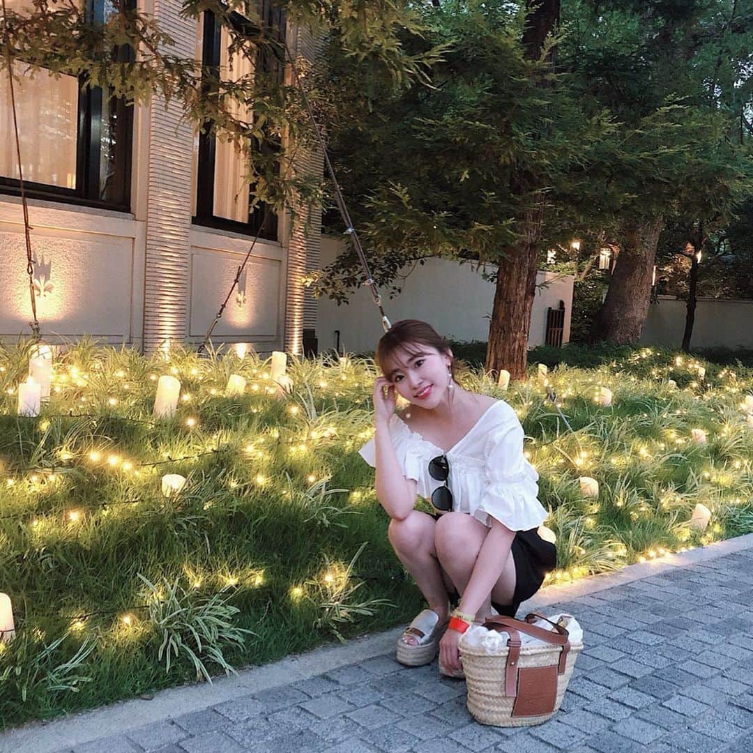 藤川沙弥のインスタグラム：「🕯🌙💫﻿ ﻿ ﻿ code✔︎﻿ ﻿ tops﻿ @nn___official  pants﻿ @31philliplim  bag @loewe  shoes @sergiorossi」