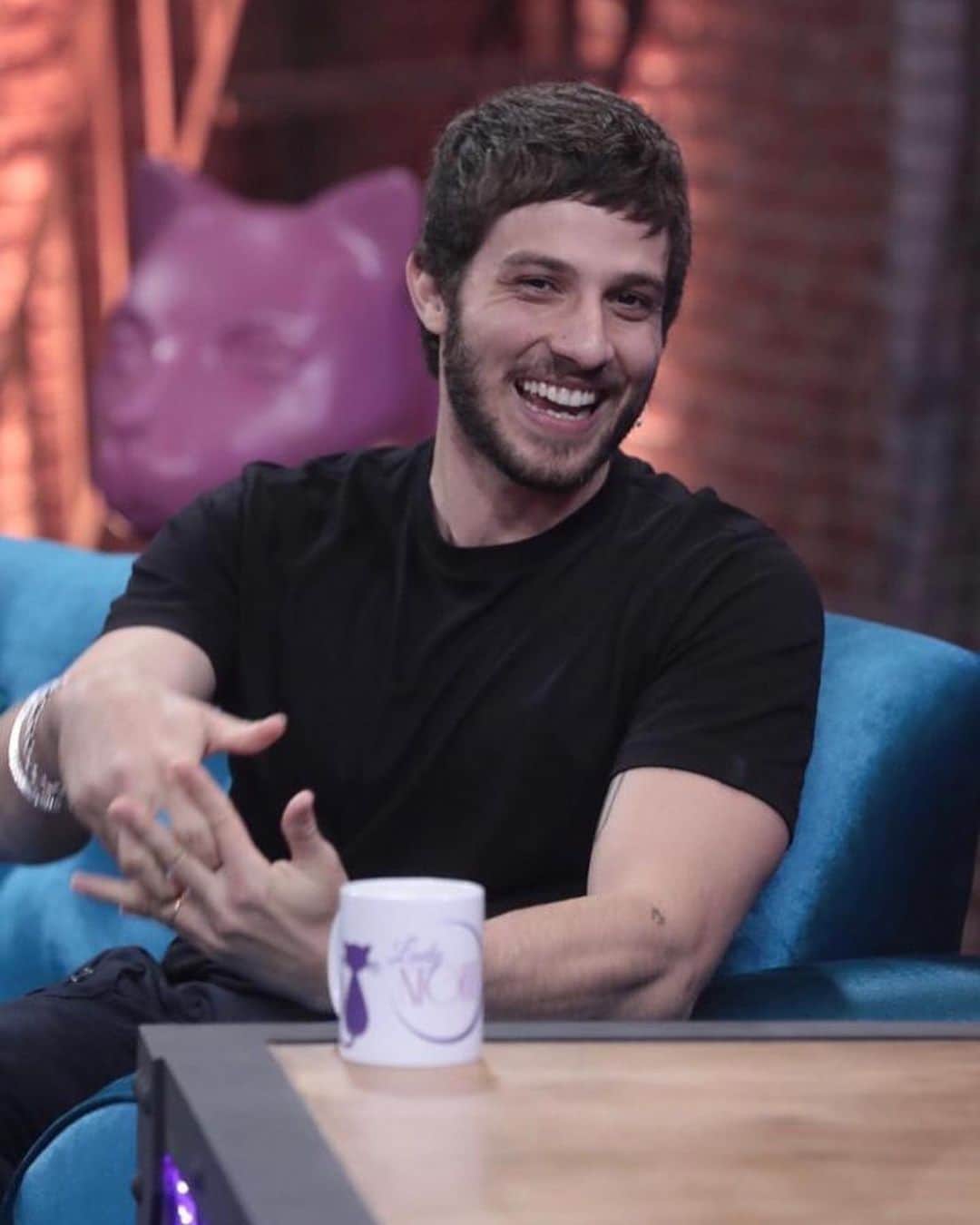 Chay Suedeのインスタグラム：「HOJE, às 22:30 no @multishow ❤️」