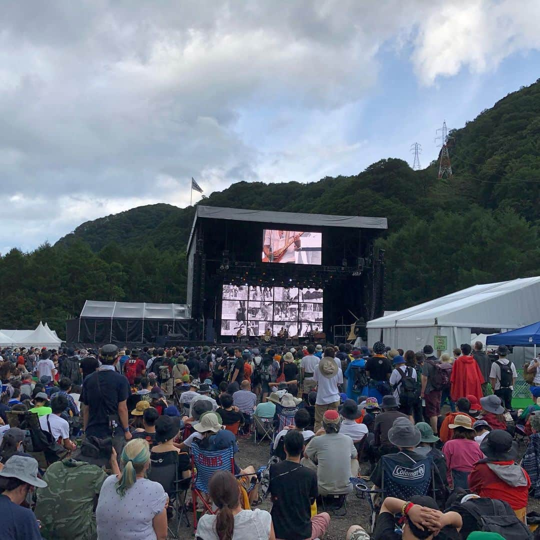 落合隼亮さんのインスタグラム写真 - (落合隼亮Instagram)「#fujirock #garyclarkjr #janellemonae #toroymoi #tycho」7月27日 8時31分 - ottieshun