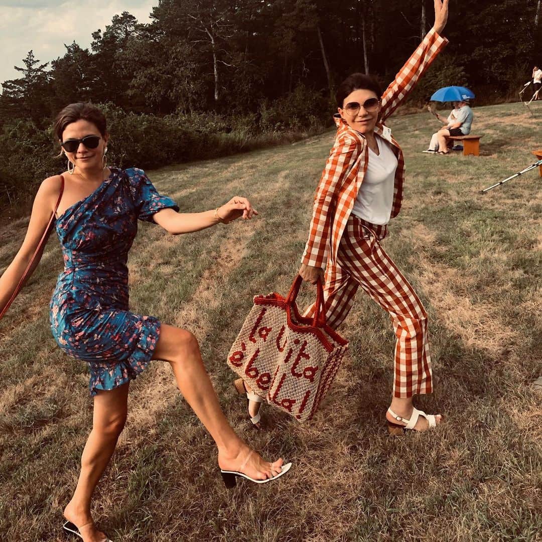 Monica Sordoのインスタグラム：「La vita e bella indeed! #Summer2019 #UpstateNewyork Last weekend celebrating @olanashs summer party in the best company! @sigrid7 @javierperal @rossfenton @amybwh」