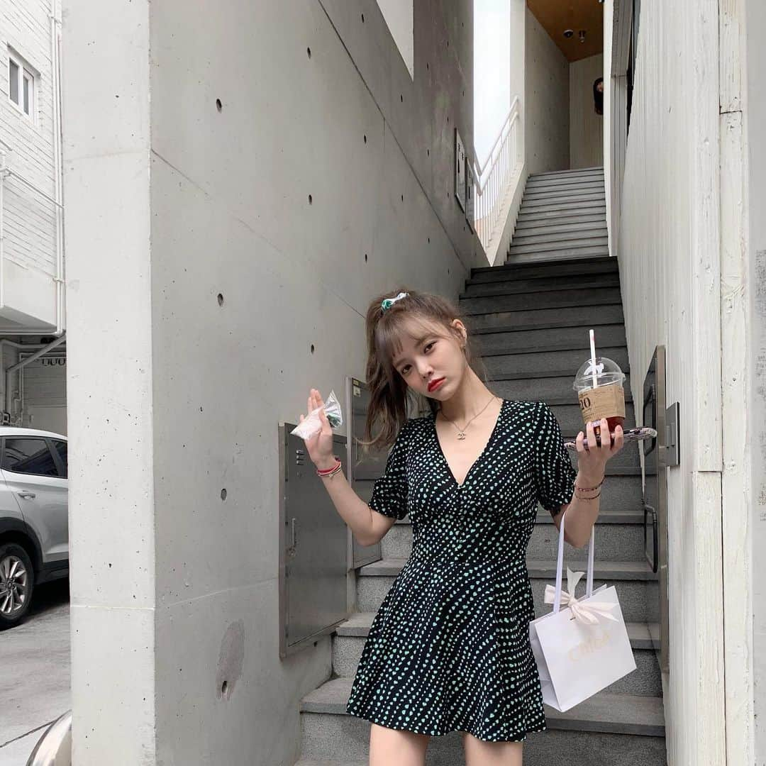 ジミンさんのインスタグラム写真 - (ジミンInstagram)「👗」7月27日 10時00分 - jiminbaby_18