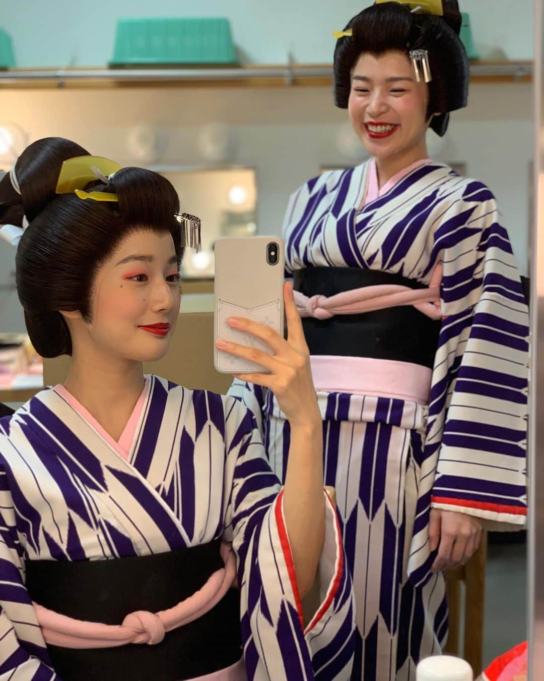 高嶋香帆のインスタグラム：「いつもニコニコ、ベビーフェイスのみかちん👶💕 @nonomiyamika08  去年志村魂で出会ってから、何でも話せる仲良しちゃんです！ . 今日は２公演気合い入れて行きます🔥」