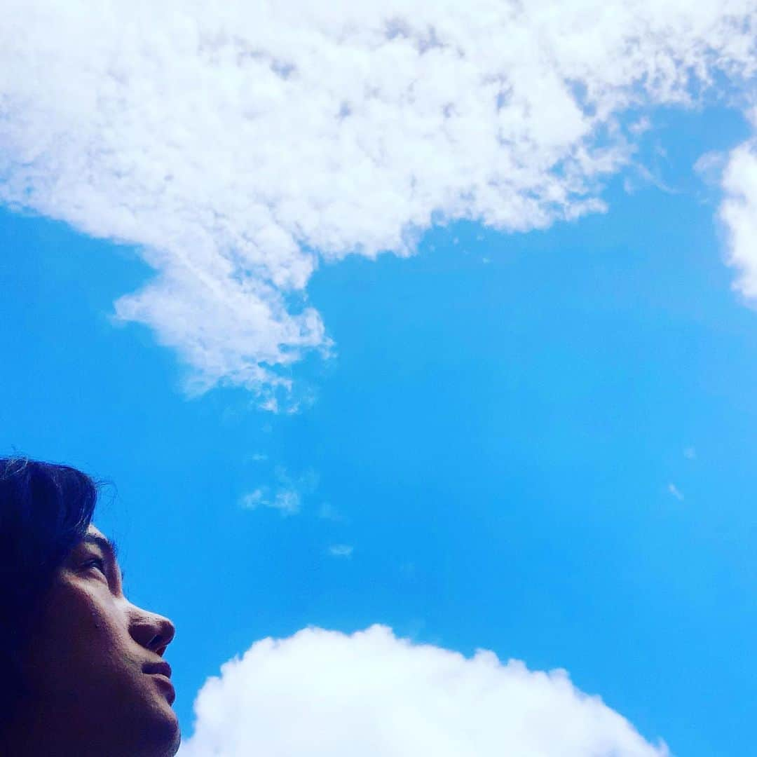 寿里さんのインスタグラム写真 - (寿里Instagram)「#寿里#空#台風どこ#アニメ座 #ハイブリッド#3日目#夏来たり」7月27日 10時30分 - jurigig