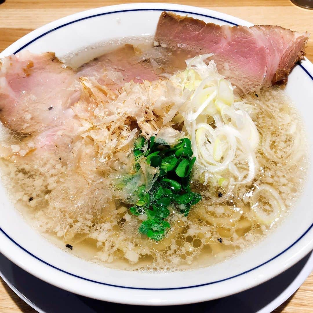 大西宏明さんのインスタグラム写真 - (大西宏明Instagram)「ラーメン🍜  #どこの ？？ #いつの ？？ #忘れた #色々な #ラーメン  #ラーメン大好き #ラーメン部  #美味しい #ダイエット #地道に #smile #ほなっ！！」7月27日 10時42分 - ohnishi_hiroaki_0428