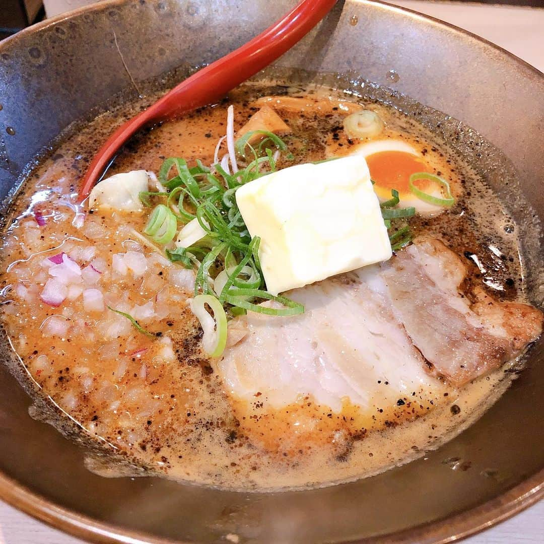 大西宏明さんのインスタグラム写真 - (大西宏明Instagram)「ラーメン🍜  #どこの ？？ #いつの ？？ #忘れた #色々な #ラーメン  #ラーメン大好き #ラーメン部  #美味しい #ダイエット #地道に #smile #ほなっ！！」7月27日 10時42分 - ohnishi_hiroaki_0428