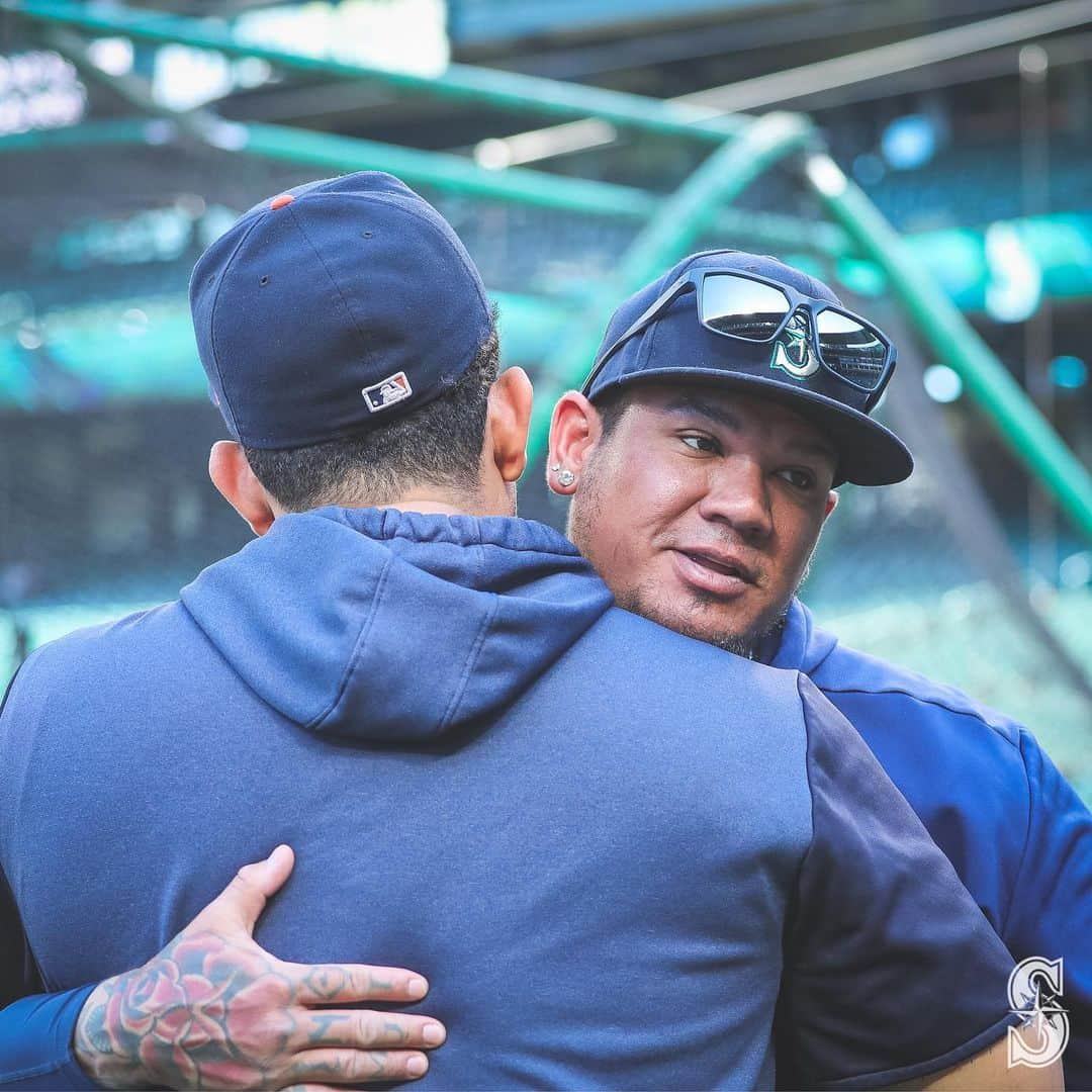 シアトル・マリナーズさんのインスタグラム写真 - (シアトル・マリナーズInstagram)「Miggy and Félix. 🇻🇪」7月27日 11時05分 - mariners