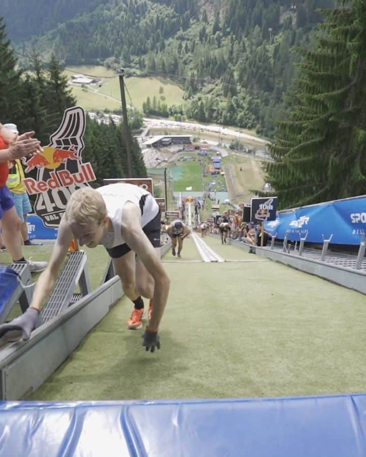 レッドブルのインスタグラム：「"You have to be a complete athlete to be the best." #endurance #stamina #uphill #sprint #italy」