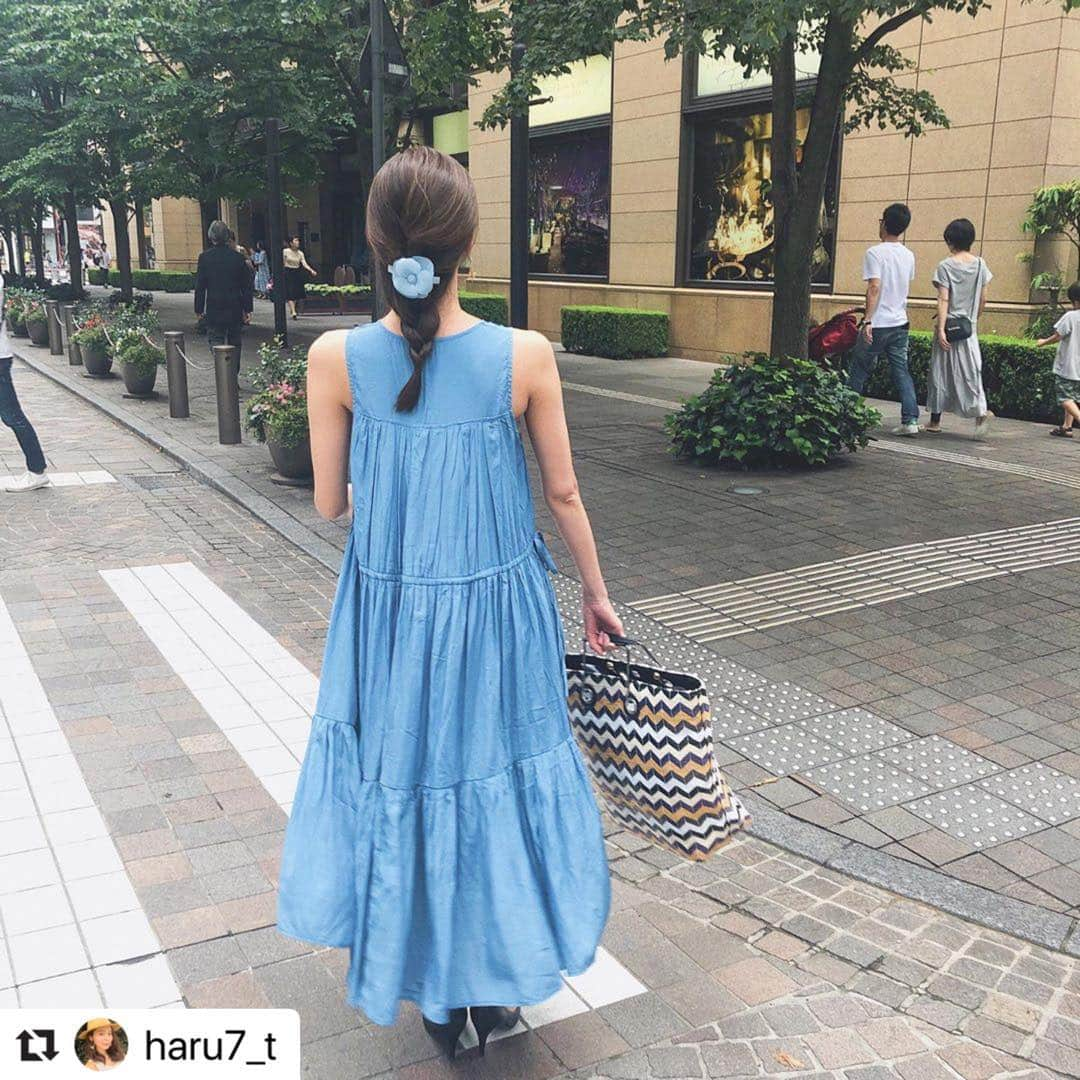 BIRTHDAY BASHさんのインスタグラム写真 - (BIRTHDAY BASHInstagram)「#Repost @haru7_t with @make_repost ・・・ 、﻿ 💙💙💙﻿ ﻿ 👗: #birthdaybashshop ﻿. 久しぶりに通販で服を買ったけど 軽くてめちゃ楽ちんワンピ🥰﻿ BULEがやっぱり好き💠﻿ プール行ったからおっきい編みバッグ👜笑 ﻿ ﻿ ﻿ #夏ワンピース #bule #韓国通販 #weekend #swim #swimwear」7月27日 11時14分 - birthdaybashshop