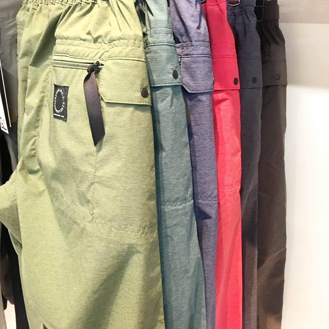 SUNDAY MOUNTAINさんのインスタグラム写真 - (SUNDAY MOUNTAINInstagram)「* 【山と道 追加入荷！！ 】 *  UL Short Sleeve Shirt Bamboo Short Sleeve Shirt Merino Henry Neck T-shirt Light Merino Kangaroo Pocket T-shirt 5-Pocket Light Shorts 5-Pocket Light Pants * カラーのバリエーションも抱負で、履き心地も良く、速乾性にも優れかなりやみつきになります。 大変人気商品ですので、お早めにどうぞ！ 今週末もTHE GATE by SUNDAY MOUNTAINにお越しください。 * ※山と道の商品は店頭のみの販売となりますのでご了承ください。 また、お取り置き・電話予約もお受けできませんのでご了承ください。 * * ■ THE GATE by SUNDAY MOUNTAIN 営業時間 11:00~19:00 (水曜定休) 福井県福井市定正町1216 TEL 0776-97-8848 * * #THEGATEbySUNDAYMOUNTAIN #sundaymountain #サンデーマウンテン #アウトドア #キャンプ #パタゴニア #ノースフェイス #アークテリクス #チャムス #ノルディスク #MSR #KEEN #スノーピーク #コールマン #グリップスワニー #カリマー #コロンビア #アンドワンダー #山と道 #yamatomichi」7月27日 11時18分 - sundaymountain