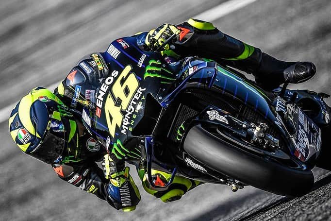 バレンティーノ・ロッシさんのインスタグラム写真 - (バレンティーノ・ロッシInstagram)「Red Bull Ring,Austria Saturday,official practice 📸 @falex79 @gigisoldano @jesusrobledo @mighelon」8月11日 7時03分 - valeyellow46