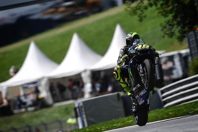 バレンティーノ・ロッシさんのインスタグラム写真 - (バレンティーノ・ロッシInstagram)「Red Bull Ring,Austria Saturday,official practice 📸 @falex79 @gigisoldano @jesusrobledo @mighelon」8月11日 7時03分 - valeyellow46