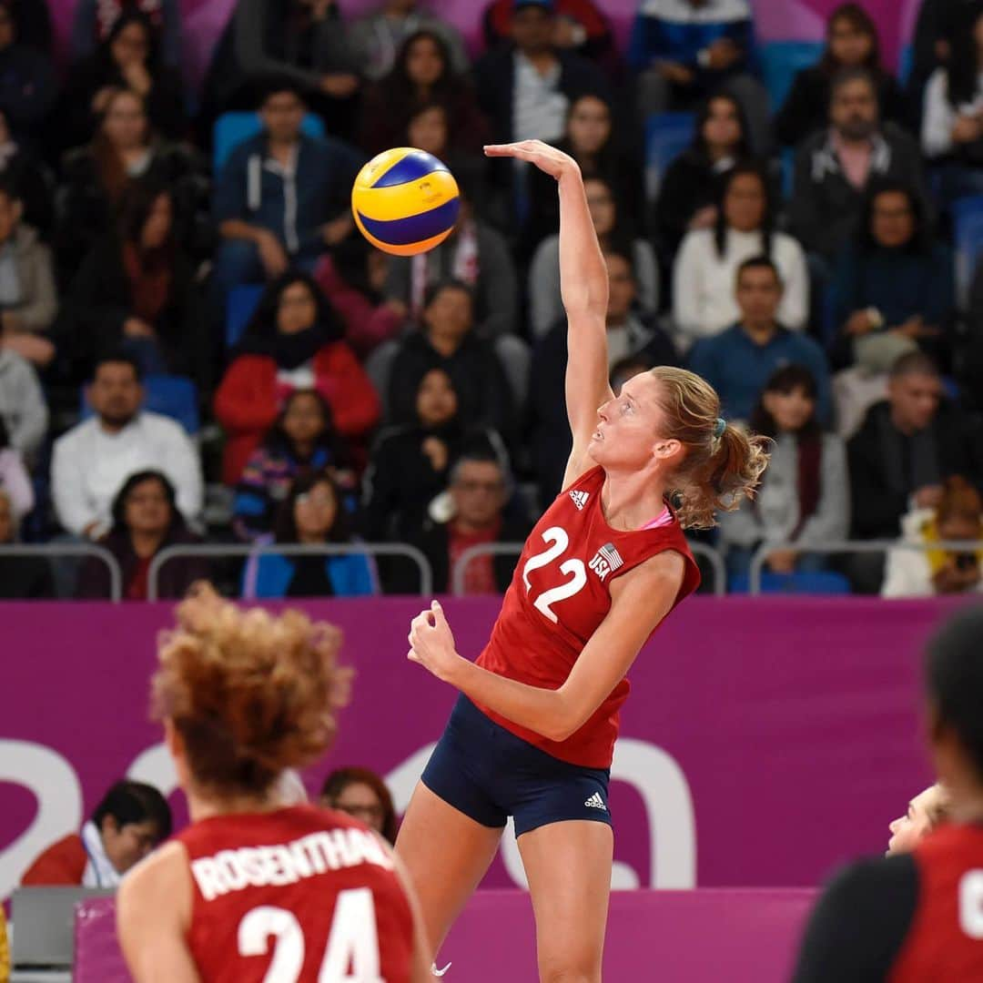 USA Volleyballさんのインスタグラム写真 - (USA VolleyballInstagram)「@usavwnt 🧹 #Canada thanks to a 16-4 block advantage to conclude the #PanAmGames in 7th place. Danielle Cuttino scores team-high 11 points as 7️⃣ players have 7️⃣ or more points in the victory. --- Recap on usavolleyball.org (NORCECA Photo)」8月11日 5時42分 - usavolleyball