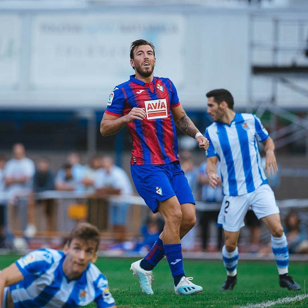 SDエイバルさんのインスタグラム写真 - (SDエイバルInstagram)「🏆 Euskal Herriko txapeldunak 🤩 #Eibar 2 - 1 @realsociedad | ⚽ @poliveira15oficial & @pablodeblasis32 | #EuskalTxapela」8月11日 5時57分 - sdeibar