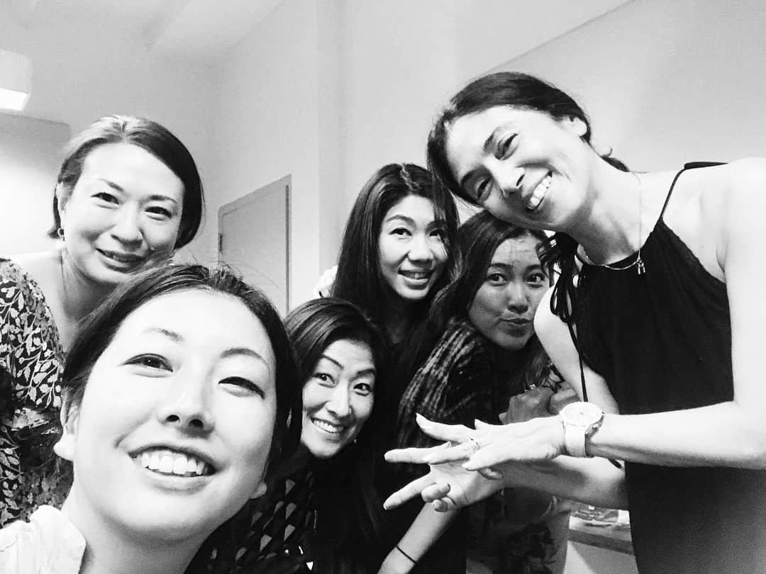 Monday満ちるさんのインスタグラム写真 - (Monday満ちるInstagram)「My first lyric writing workshop, day 1, was so much fun! What a wonderful group of young and talented women! Day 2 tomorrow!」8月11日 6時33分 - mondaymichiru