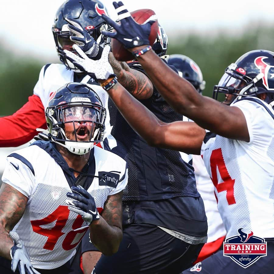 ヒューストン・テキサンズさんのインスタグラム写真 - (ヒューストン・テキサンズInstagram)「Weekend work. #TexansCamp」8月11日 6時48分 - houstontexans