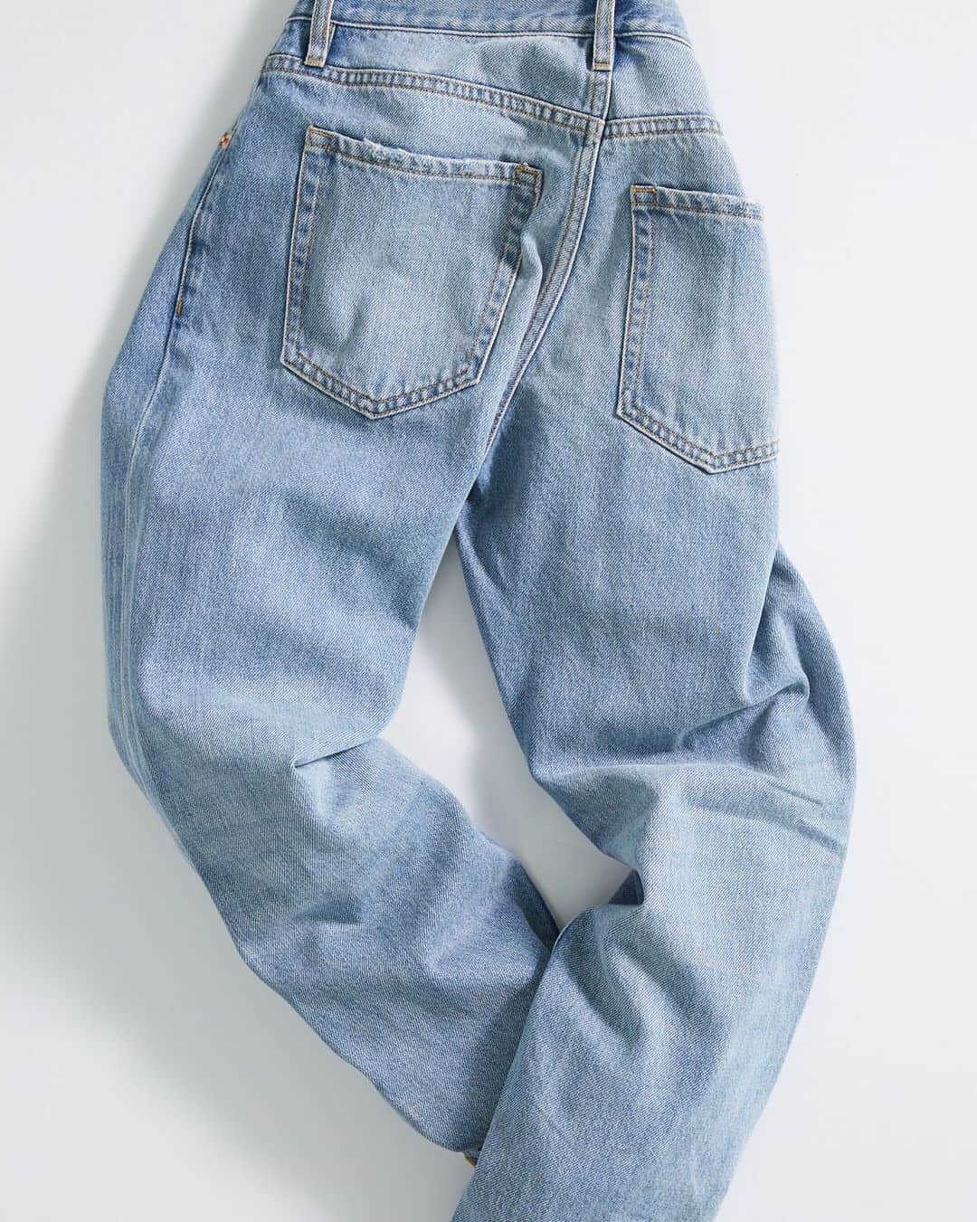 Club Monacoのインスタグラム：「100% cotton, mid-rise, and a straight leg for a modern fit. Meet The Relaxed Slim. #CMDenim」