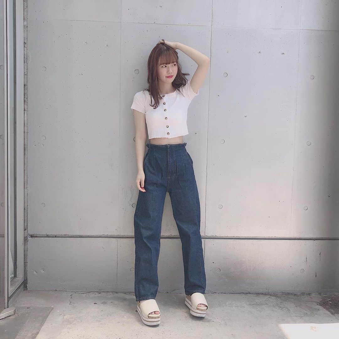 服部有菜さんのインスタグラム写真 - (服部有菜Instagram)「握手会ありがとう❤︎ . . #ootd #握手会」8月10日 22時25分 - yuna__0330.48