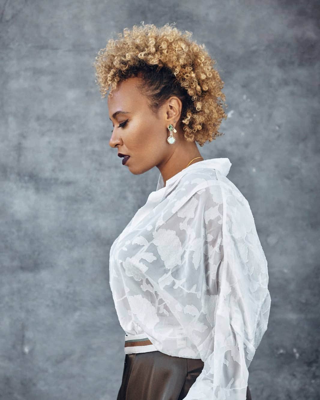 Emeli Sandéのインスタグラム：「I am grateful, I am blessed. I am thankful for every test.」