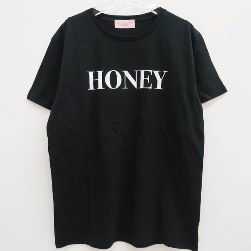 HONEY MI HONEY OFFICIALさんのインスタグラム写真 - (HONEY MI HONEY OFFICIALInstagram)「JUST PERFECT  FOR NOW！！ @honeymihoney_official  @honeymihoney_style  #HONEYMIHONEY #ハニーミーハニー #fashion #原宿 #表参道 #心斎橋」8月10日 22時33分 - honeymihoney_official