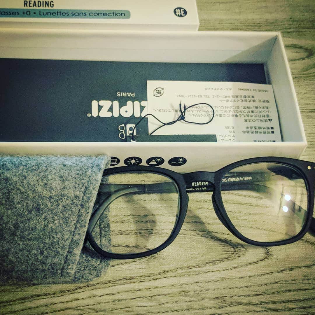 越中睦士さんのインスタグラム写真 - (越中睦士Instagram)「２個目突入👓  #眼鏡　#IZIPIZI」8月10日 22時42分 - makotokoshinaka