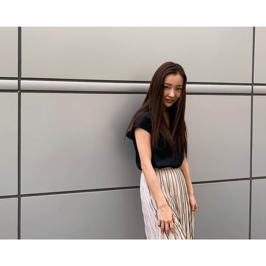 板野友美さんのインスタグラム写真 - (板野友美Instagram)「👗👠 #tops @fray_id  #skirt  @fray_id #友Style」8月10日 22時42分 - tomo.i_0703