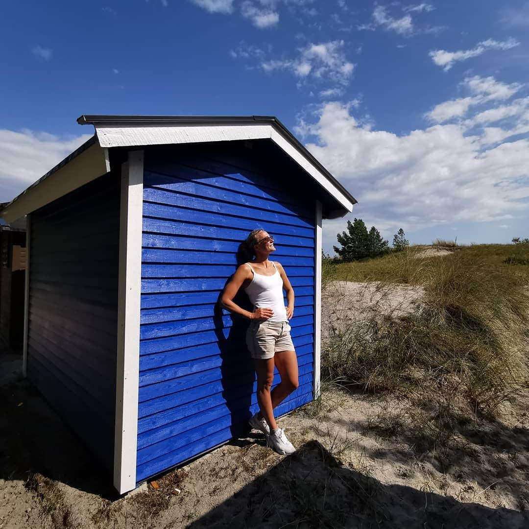 サラ・ショーストレムさんのインスタグラム写真 - (サラ・ショーストレムInstagram)「Back in beautiful Falsterbo after a few days in Copenhagen. 😎」8月10日 22時57分 - sarahsjostrom