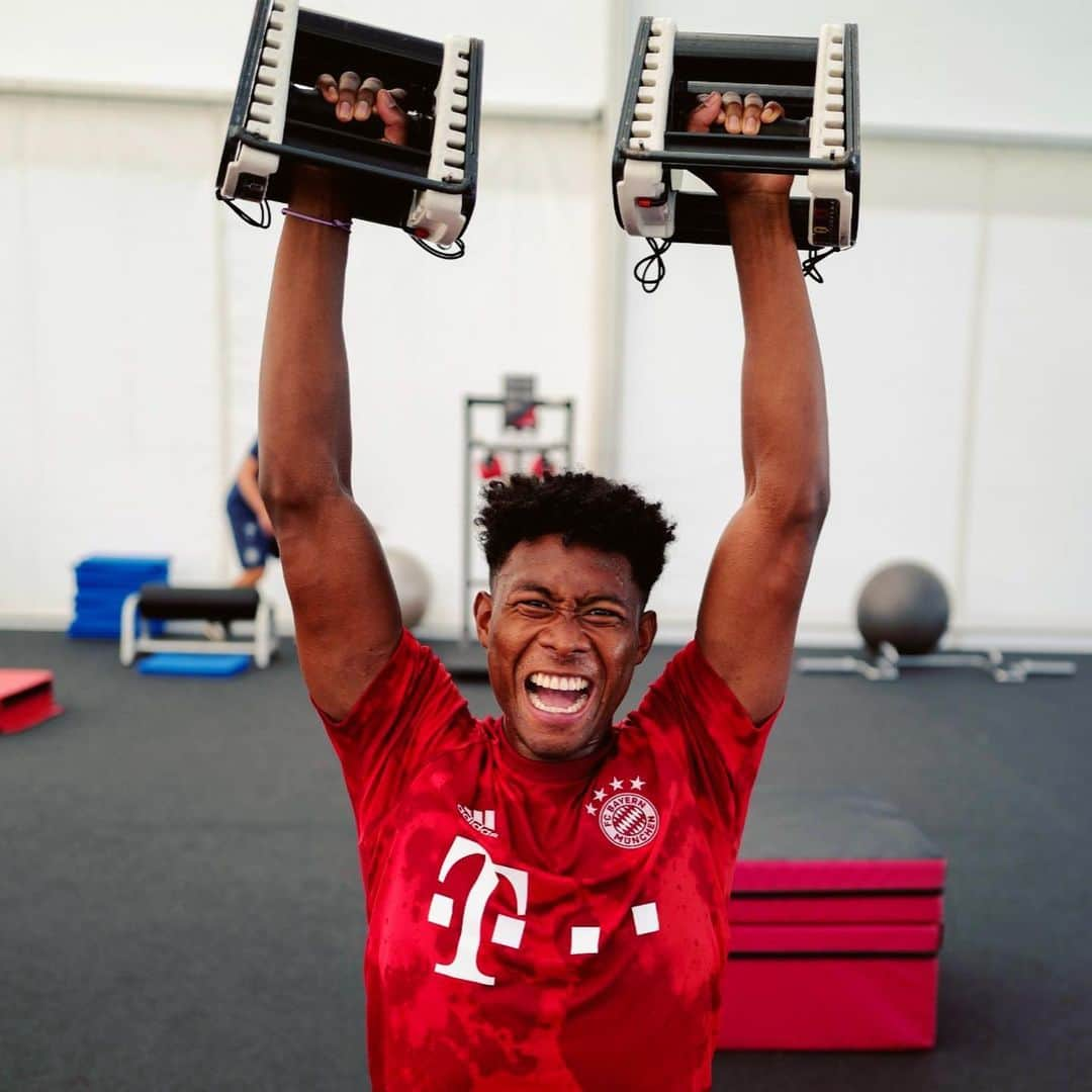 バイエルン・ミュンヘンさんのインスタグラム写真 - (バイエルン・ミュンヘンInstagram)「⚽️🌲 Best of Tegernsee! #trainingcamp #MiaSanMia . . . #FCBayern #tegernsee #training #packmas #skillingit #FCEFCB #DFBPokal #🔴⚪️」8月10日 23時46分 - fcbayern