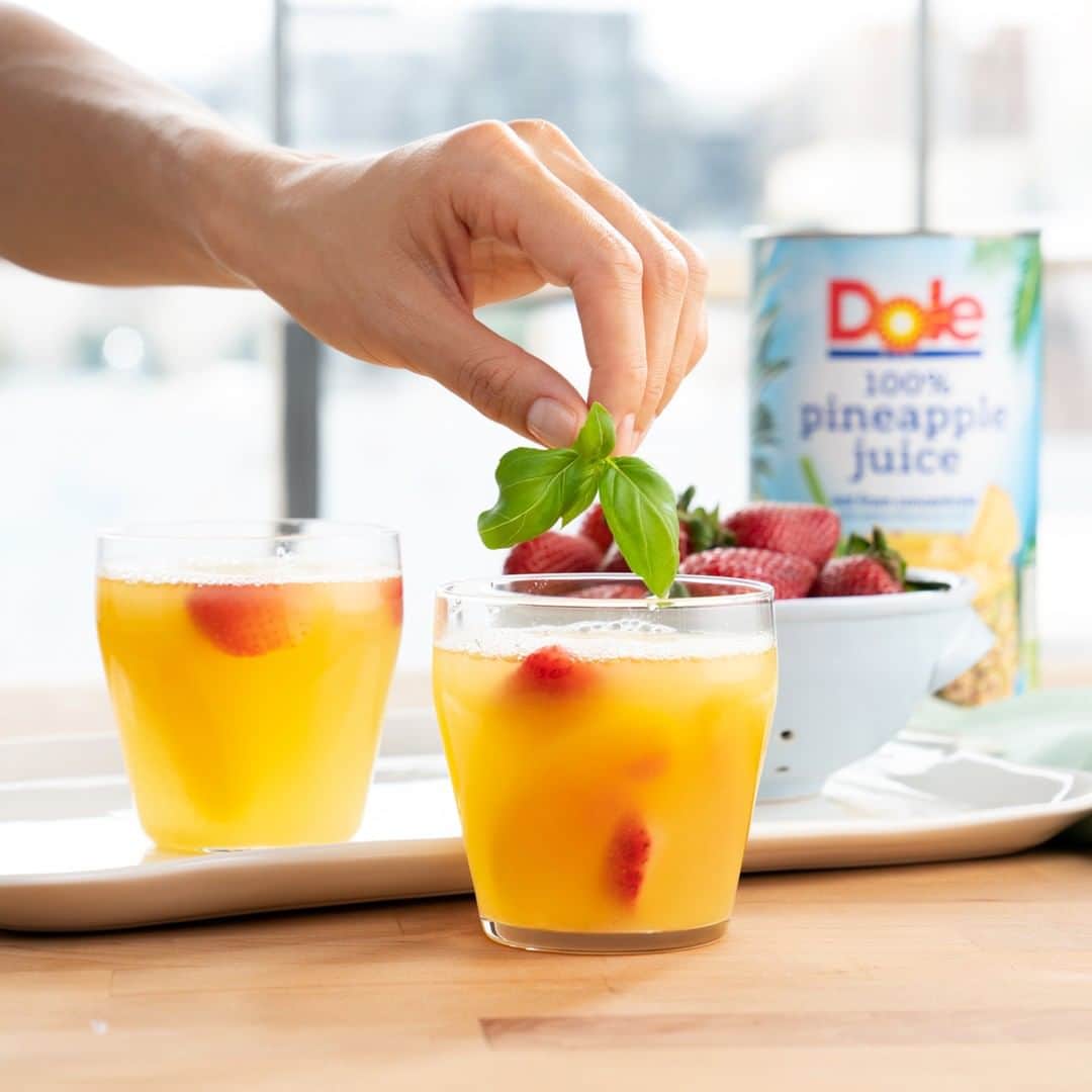 Dole Packaged Foods（ドール）のインスタグラム：「Every group gathering needs a sippable drink to cheers with! Enter Pineapple Sangria, the one-pitcher party recipe that’s easy to stir together and even easier to serve. #DoleRecipes」