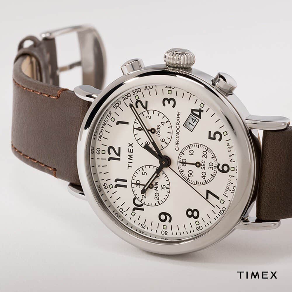 タイメックスさんのインスタグラム写真 - (タイメックスInstagram)「We’ve got some pretty high standards. 😉 Modern design meets vintage-inspired over-sized crown in our Timex Standard collection. ⌚: Timex Standard Chronograph 41mm  #timex #chronograph」8月11日 0時05分 - timex
