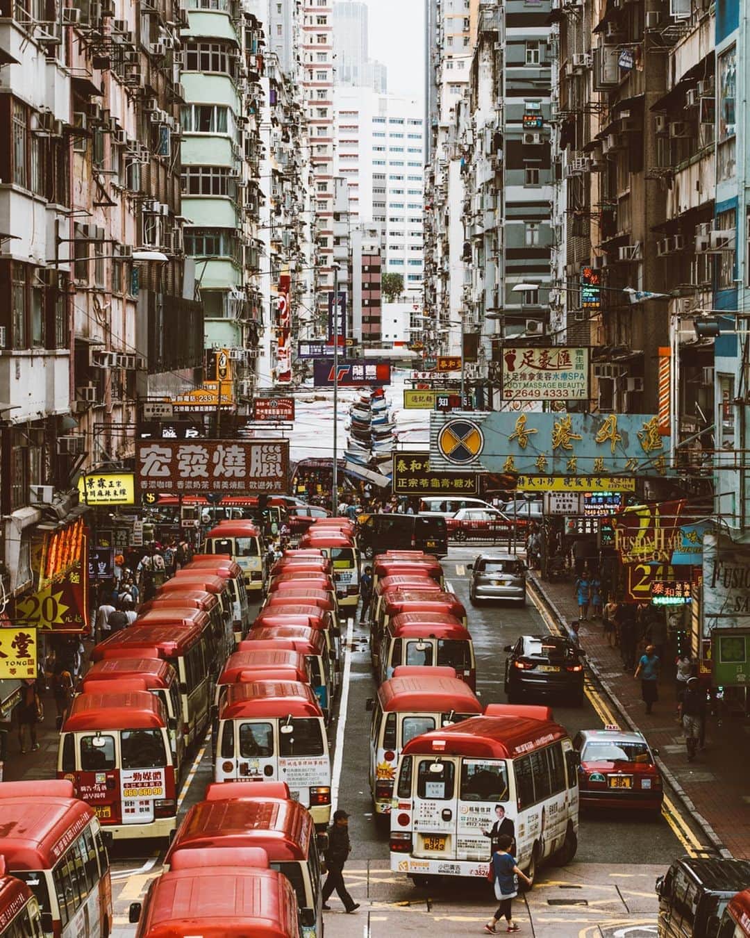 trashのインスタグラム：「I wrote a little blog post about my trip to HK, China, and Tibet with my father on @hexbrand blog - HEXplore (Link in bio). Its got photos I haven’t posted so definitely worth checking.  There’s also a link at the end of the blog post directing you towards a podcast  I did during the opening of the @hexbrand store in LA. Don’t forget to give that a listen while you’re there.」