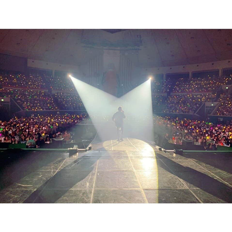 ウヒョン さんのインスタグラム写真 - (ウヒョン Instagram)「솔로콘서트 벌써 어제... ㅠ 있다가 봐요❤️💞더위조심 푹자고 와요 #솔로콘서트 #식목일2 #남우현」8月11日 0時23分 - nwh91