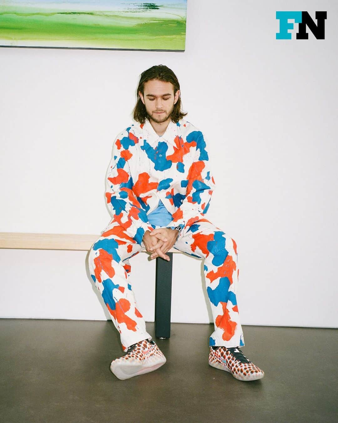 ゼッドさんのインスタグラム写真 - (ゼッドInstagram)「Thank you @footwearnews ♥️」8月11日 0時34分 - zedd