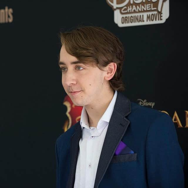 Disney Channelさんのインスタグラム写真 - (Disney ChannelInstagram)「Happy Birthday #ZacharyGibson! #Descendants3」8月11日 1時00分 - disneychannel